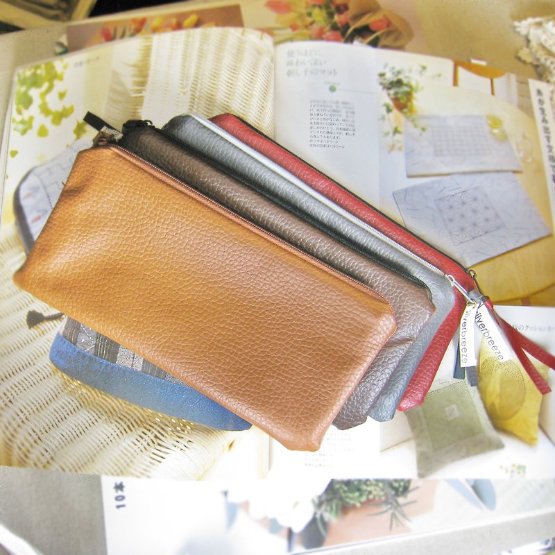 Silverbreeze zipper storage bag phone bag cosmetic bag pencil case artificial plant leather - Pencil Cases - Genuine Leather Gold