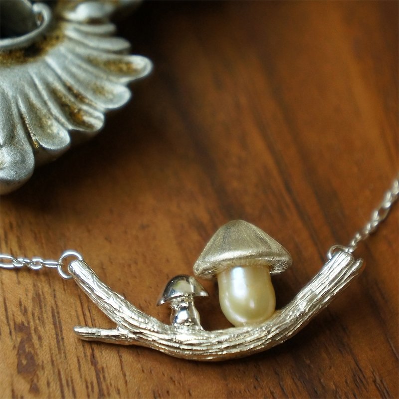 ♦NINA SHIH JEWELRY ♦Mushrooms on the treetops::Pearl Sterling Silver Necklace - Necklaces - Gemstone White