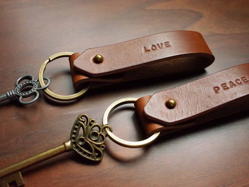 Customized Valentine's Girlfriend and Sisters Brown Leather Key Ring Set - ที่ห้อยกุญแจ - หนังแท้ สีกากี