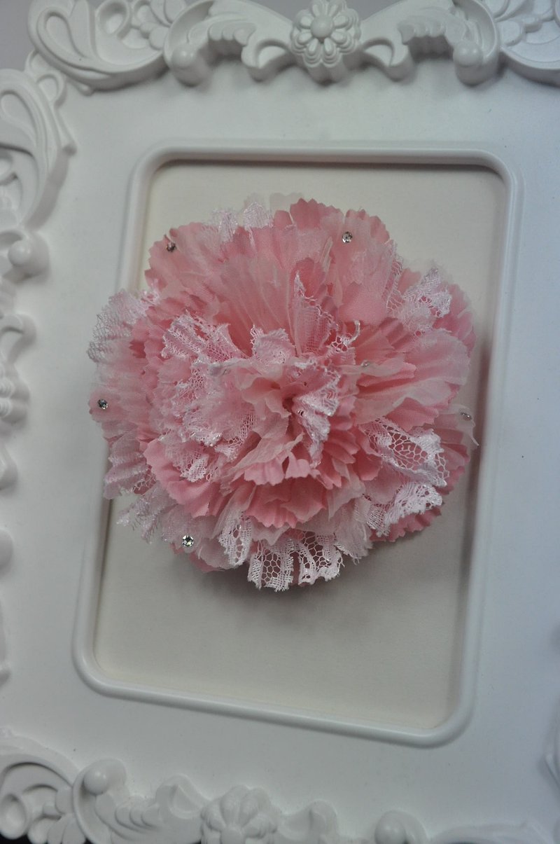Angel Nina hand-made baby warm hat carnation flower hairpin lace hair band - ผ้ากันเปื้อน - ผ้าฝ้าย/ผ้าลินิน สึชมพู