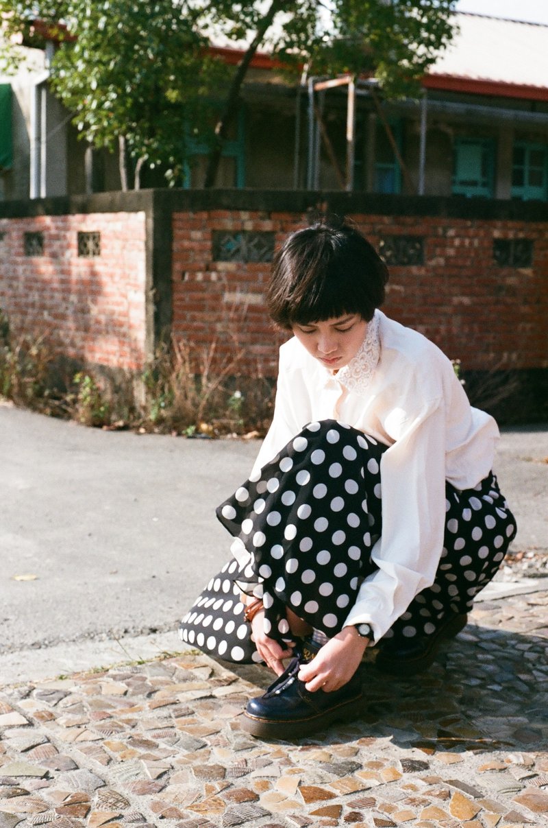 Priceless knew │ │ beige VINTAGE / MOD'S - Women's Shirts - Other Materials 