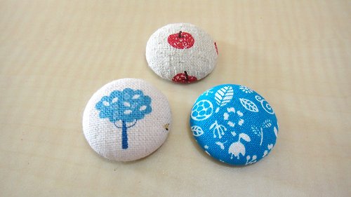 alma-handmade 手感布包釦磁鐵 - 蘋果樹