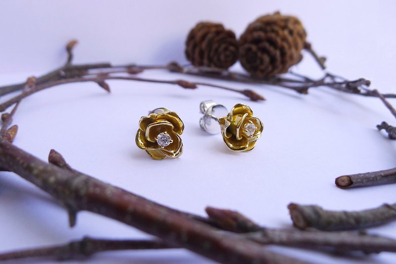 HK101 ~ 925 silver rose earrings - ต่างหู - โลหะ สีเหลือง