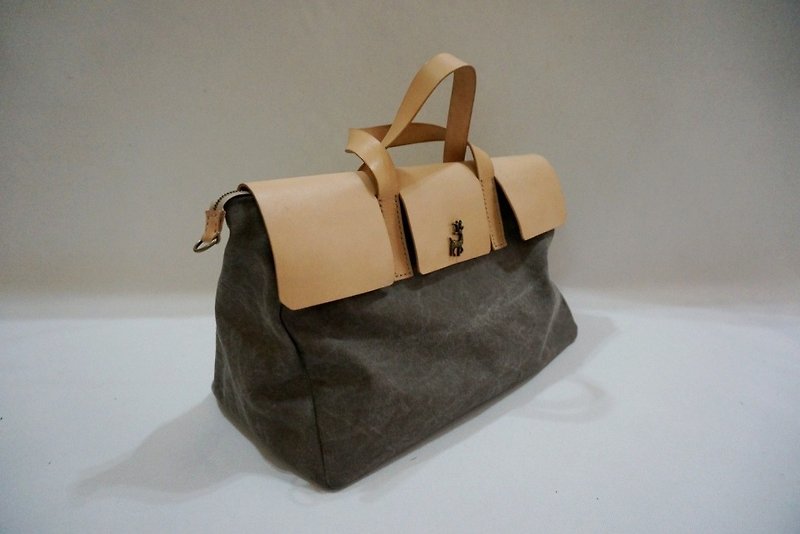 Canvas + leather small travel bag (sold / please private message color choice) - กระเป๋าถือ - วัสดุอื่นๆ 
