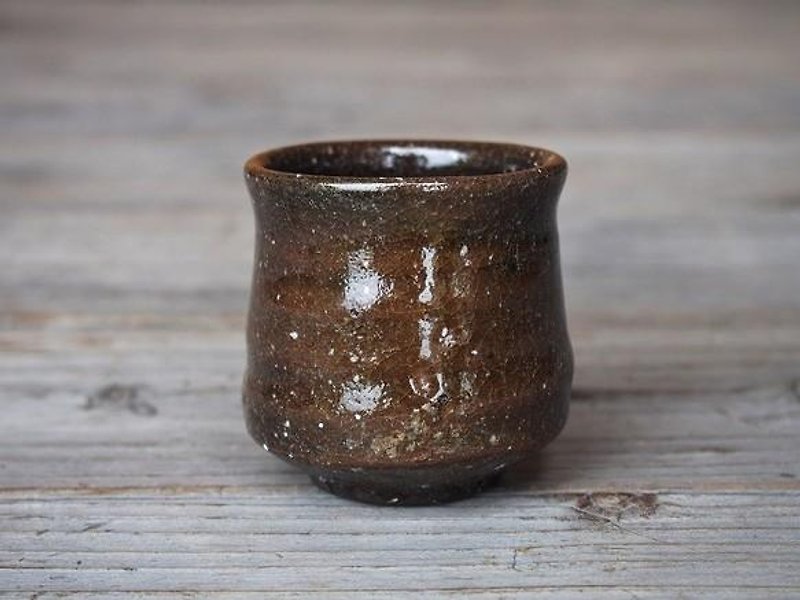 日本岡山備前 陶器 小酒杯 gi-011 - 花瓶/陶器 - 其他材質 咖啡色