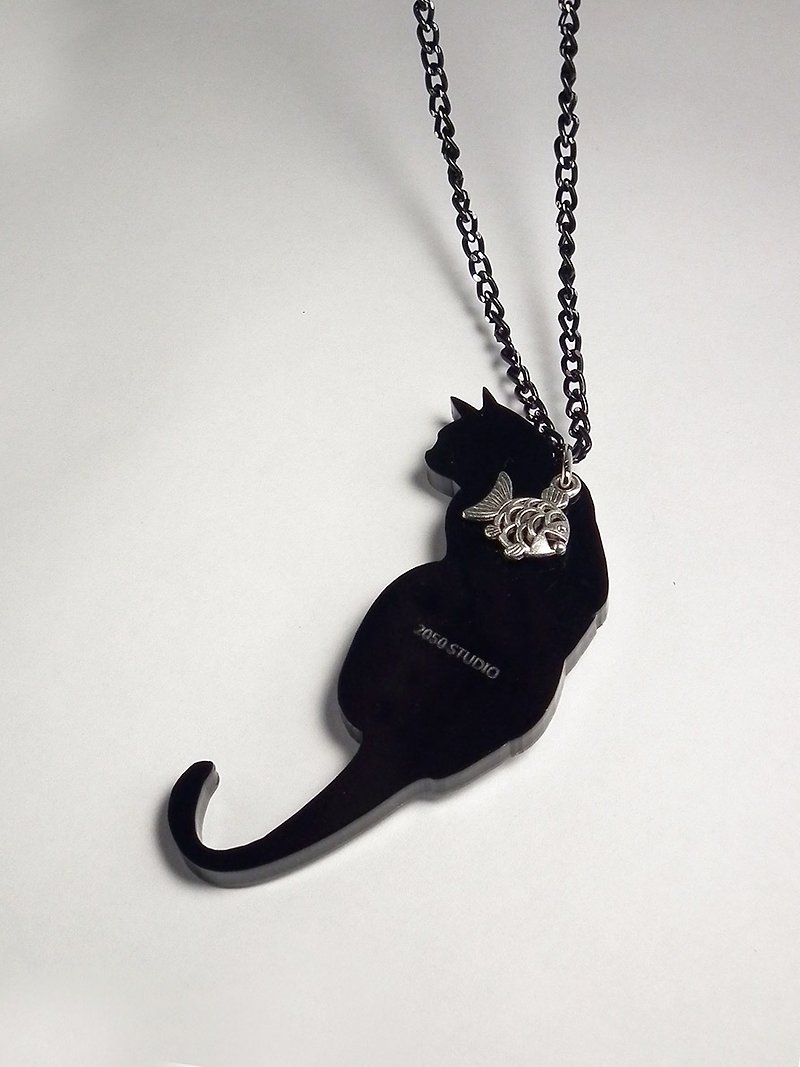 Acrylic Necklaces Black - Lectra duck cat loves fish (long-tailed cat) necklace/key ring