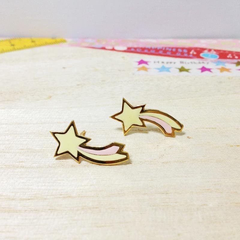 ▲BKK H.M Earring▲24K金系列-拖著尾巴的小星星(黃色款) - ピアス・イヤリング - 金属 イエロー