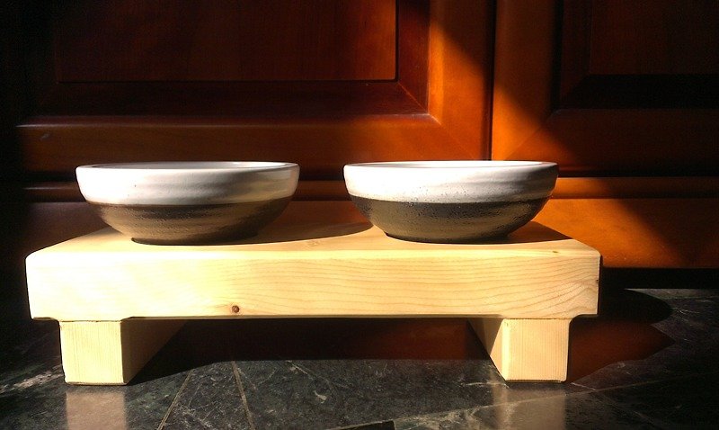 毛小孩專用　原木 日式風格小餐桌 - Pet Bowls - Wood Brown