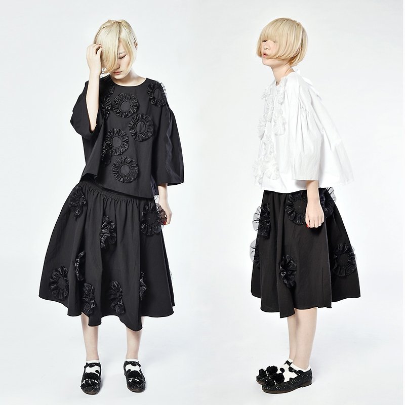 Lace flower lace shirt after the optional two-color - imakokoni - เสื้อผู้หญิง - ผ้าฝ้าย/ผ้าลินิน ขาว