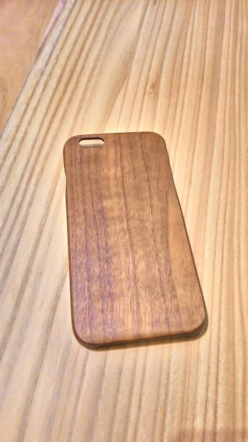 Micro forest. iPhone 6S pure wood Wooden Phone Case - "Walnut" (Basic wood models) - เคส/ซองมือถือ - ไม้ สีนำ้ตาล