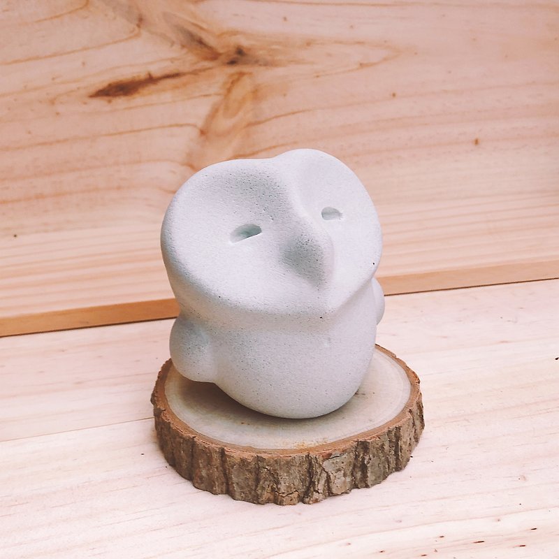 Smile / Owl Diffuser Stone or Paperweight - ของวางตกแต่ง - ปูน สีเทา