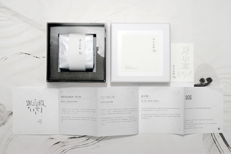 Taiwanese High mountain Oolong tea - Made in Dayu Ridge (150g per gift box) - ชา - วัสดุอื่นๆ ขาว