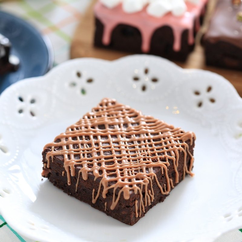 [Mr. Brown Bear chocolate brownie] coffee latte Brownie - เค้กและของหวาน - อาหารสด สีนำ้ตาล