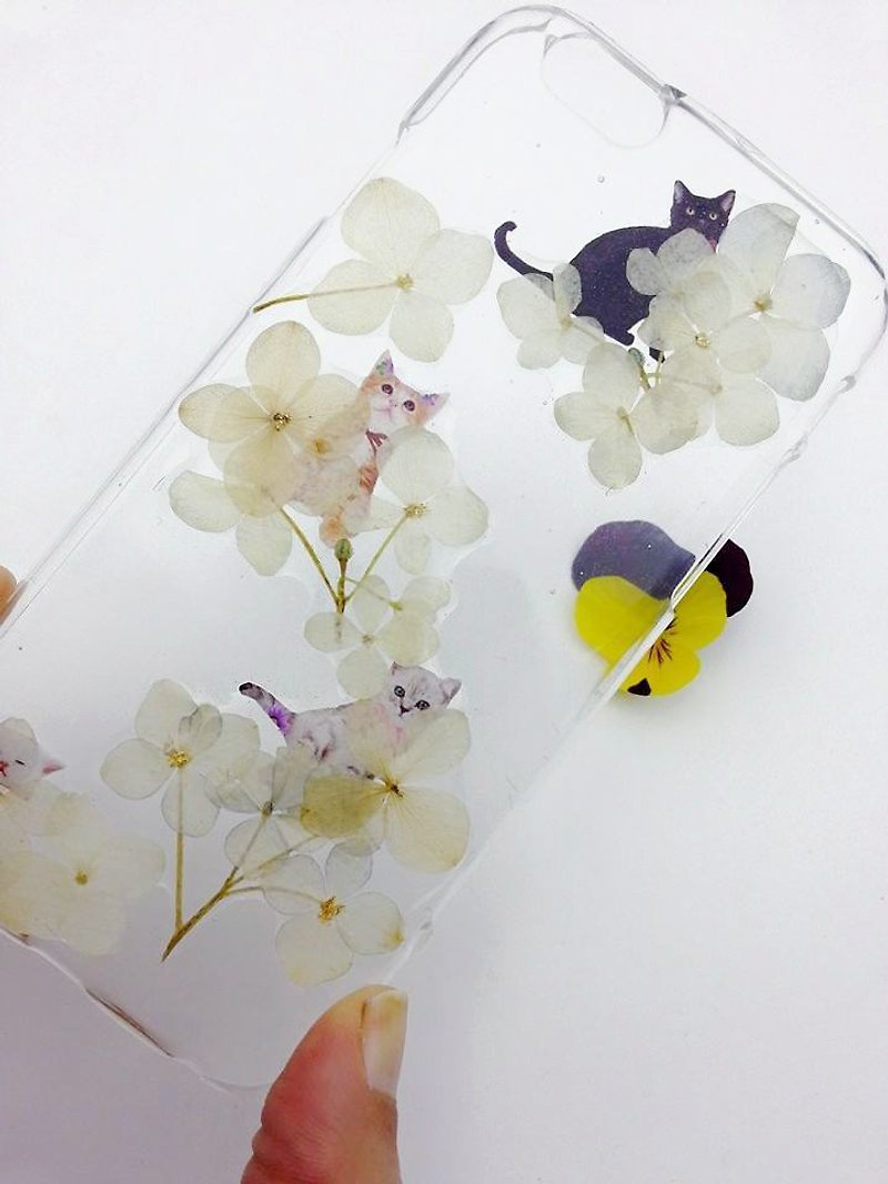 [Lost and find] spring cats phone case Phone Case - Phone Cases - Plastic Blue