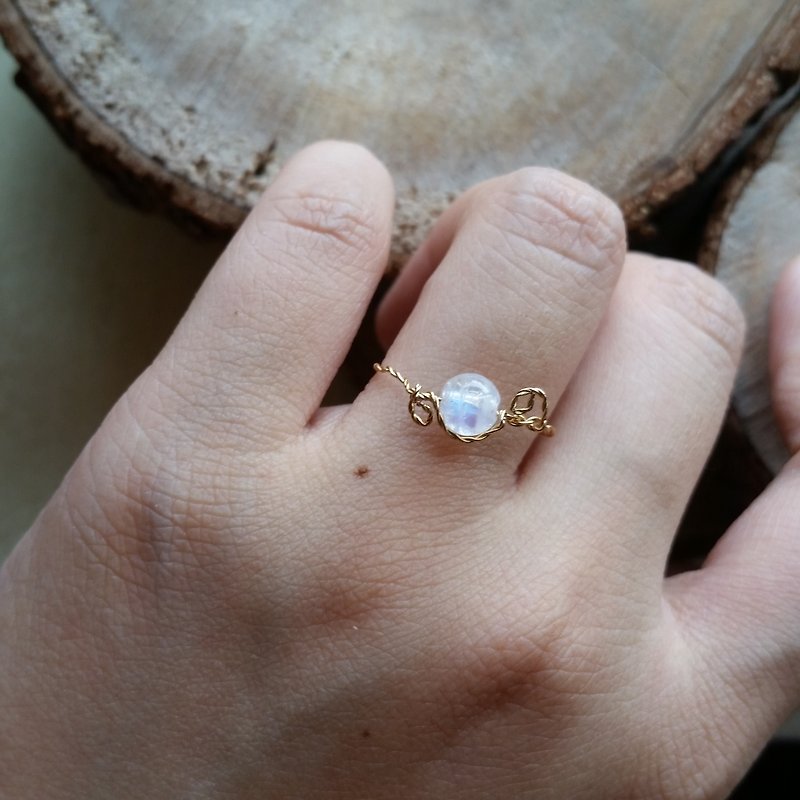 Please provide ring size when order - Gold-plated/silverplated ring with moonstone 新款鍍金 藍光月亮石 戒指 - 其他 - 寶石 藍色