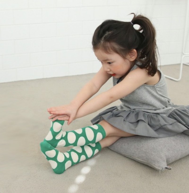 [Korea made] Mi Star MiniDressing- child personality big dot elastic stockings | anti-slip socks | Children's socks - รองเท้าเด็ก - ผ้าฝ้าย/ผ้าลินิน สีเทา