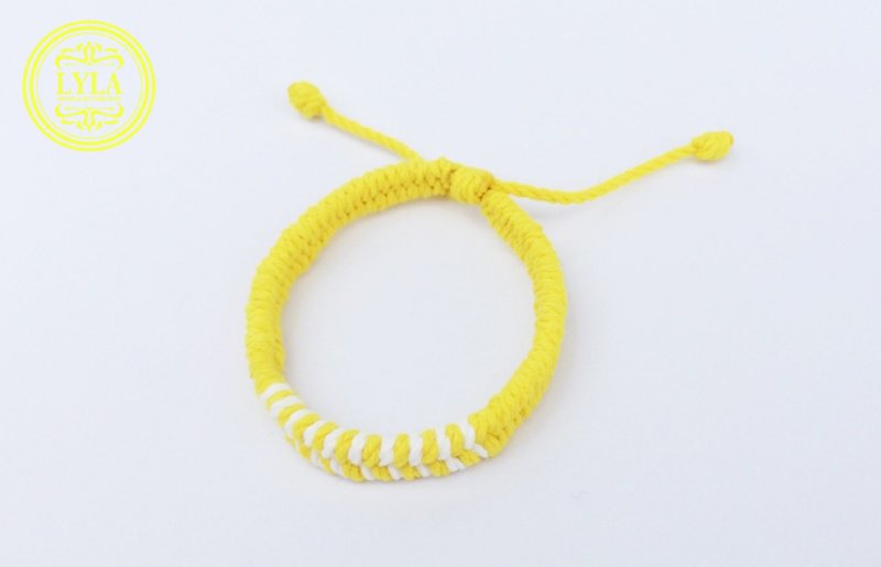 Yellow white weave - สร้อยข้อมือ - ผ้าฝ้าย/ผ้าลินิน สีเหลือง