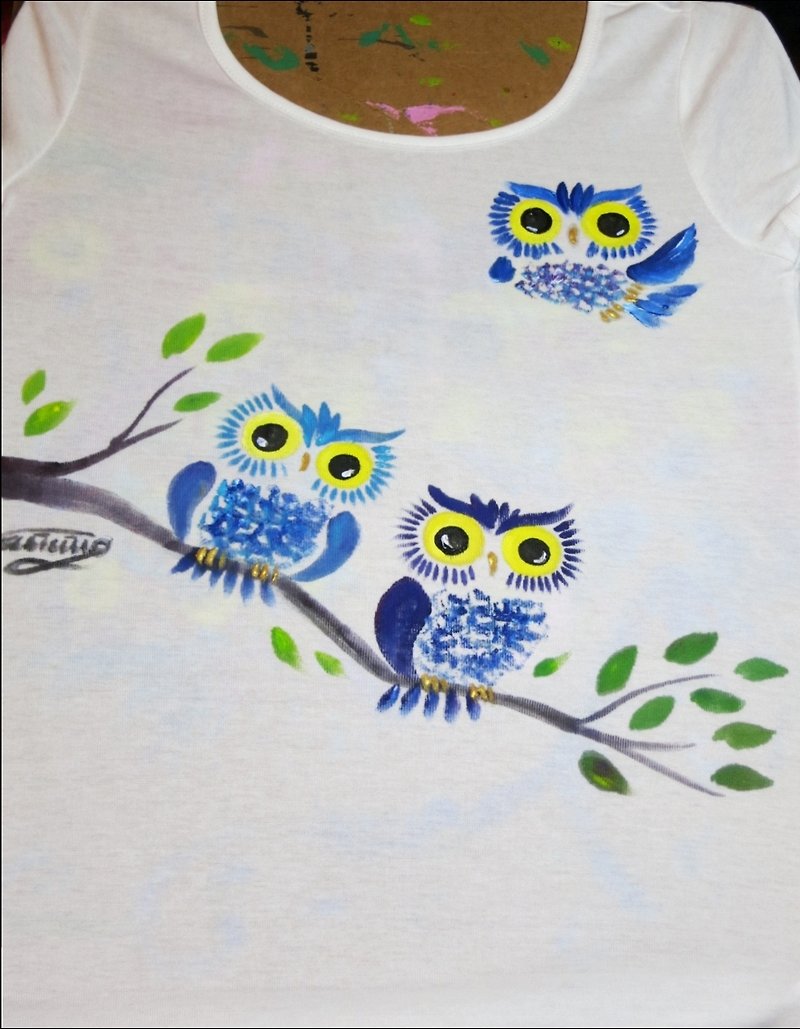 Homing Owl Winwing Hand Painted Clothes - เสื้อฮู้ด - ผ้าฝ้าย/ผ้าลินิน 