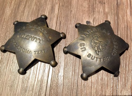 初期のアメリカ保安官バッジ - ショップ pickers ブローチ - Pinkoi