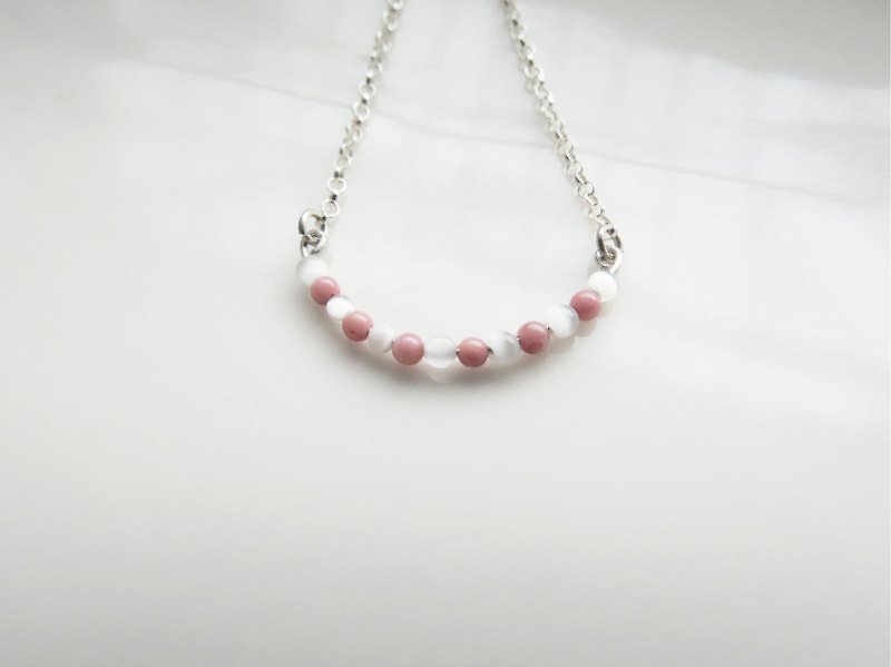 C%手工飾品----微笑Smile - Necklaces - Other Metals Pink
