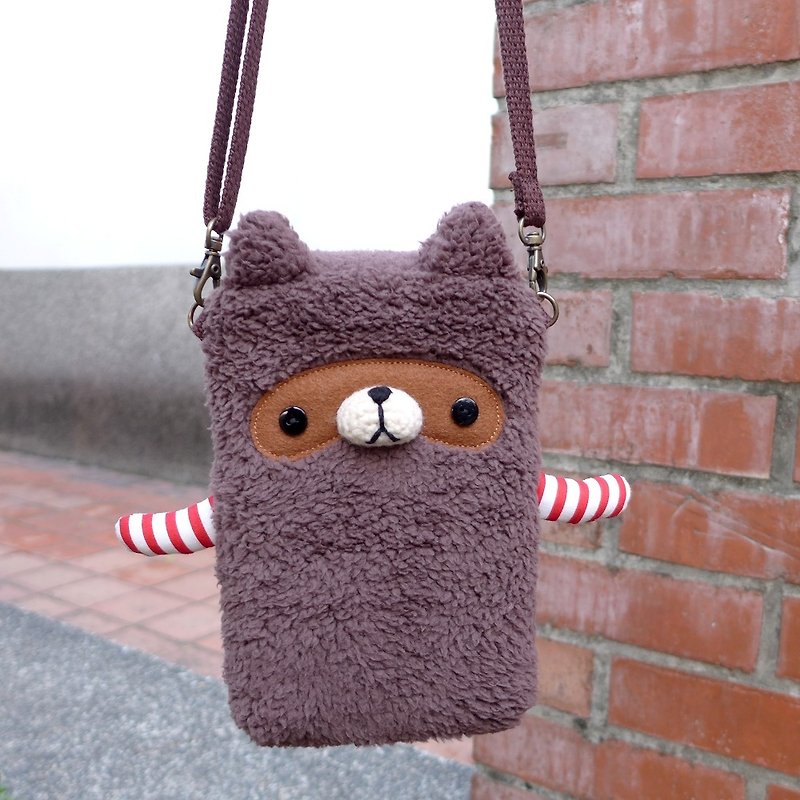 Raccoon Mobile Phone Bag (Coffee) - เคส/ซองมือถือ - ผ้าฝ้าย/ผ้าลินิน 