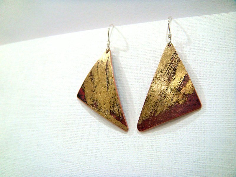 【StUdio】 Bronze earrings 3 - Earrings & Clip-ons - Other Metals Red