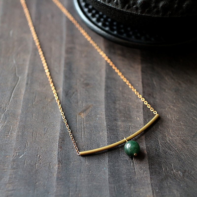 Muse natural wind series NO.194 Green Dongling jade necklace clavicle elbow brass - Necklaces - Gemstone Green