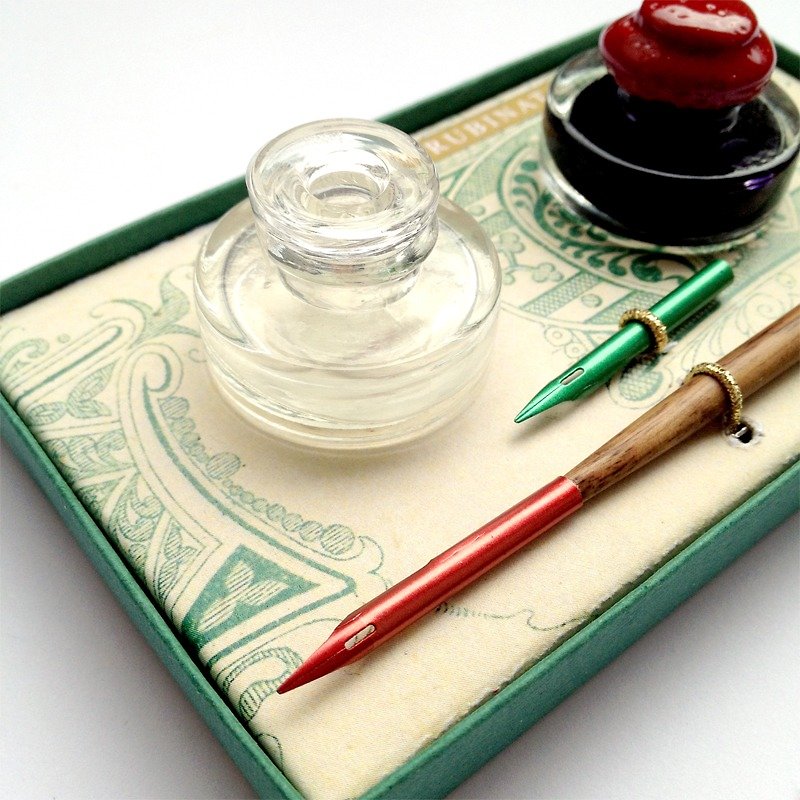 7501 Mini Writing Set- Wooden Nibholder+ Magnifire + Ink / Francesco Rubinato - Dip Pens - Wood Green