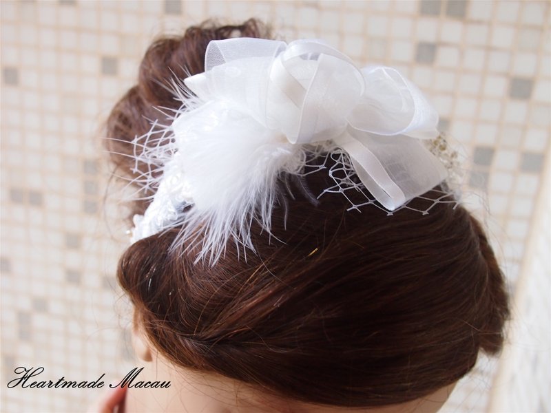 Western style wedding bridal head cool rose feather headdress hair accessory wedding gift - เครื่องประดับผม - โลหะ ขาว