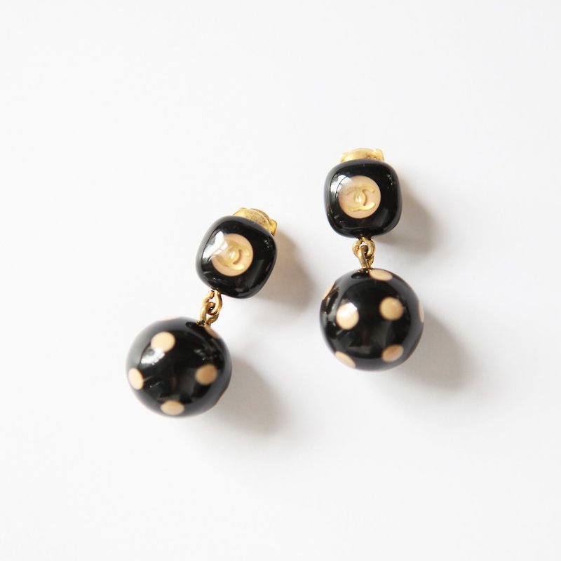 A ROOM MODEL - VINTAGE, PC-0015 CHANEL little earrings - ต่างหู - โลหะ สีดำ