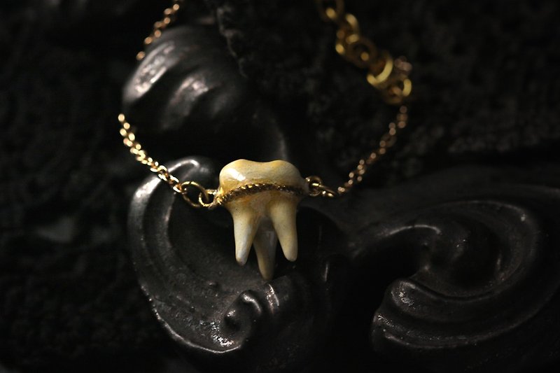 A Tooth with Three Fangs Bracelet - Hand Painted Version. - Bracelets - Other Metals 