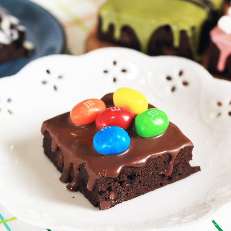 [Mr. Brown Bear Chocolate Brownie] Peanut M & M Brownie 6 - Cake & Desserts - Fresh Ingredients Multicolor