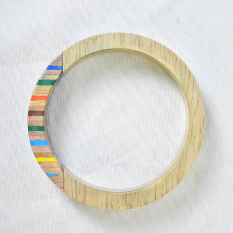 Recycling color pencil bracelet _ straight line _ fair trade - สร้อยข้อมือ - ไม้ หลากหลายสี