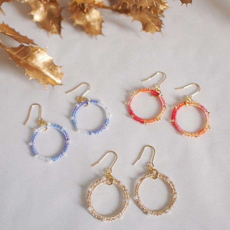 Knitting wreath earrings hook / clip on - Earrings & Clip-ons - Other Materials Gold