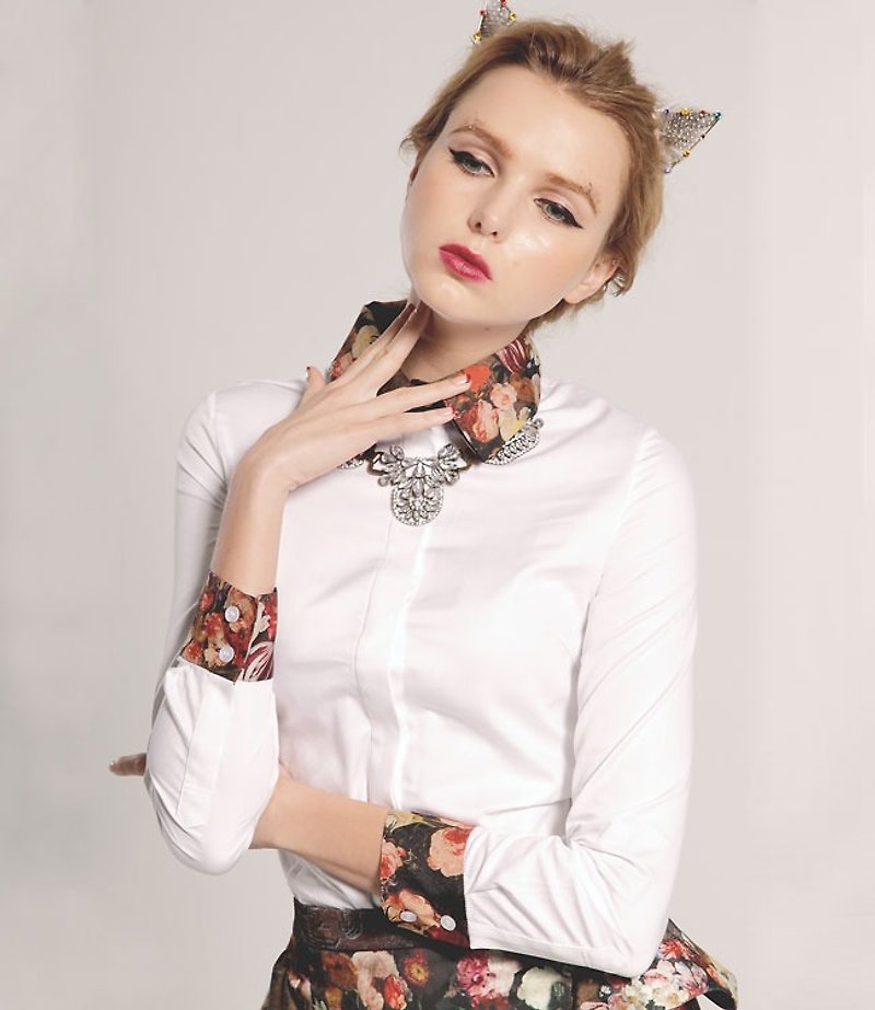 古典玫瑰印花長袖白襯衫 最後零碼 Twinkle Cat - 女襯衫 - 其他材質 白色