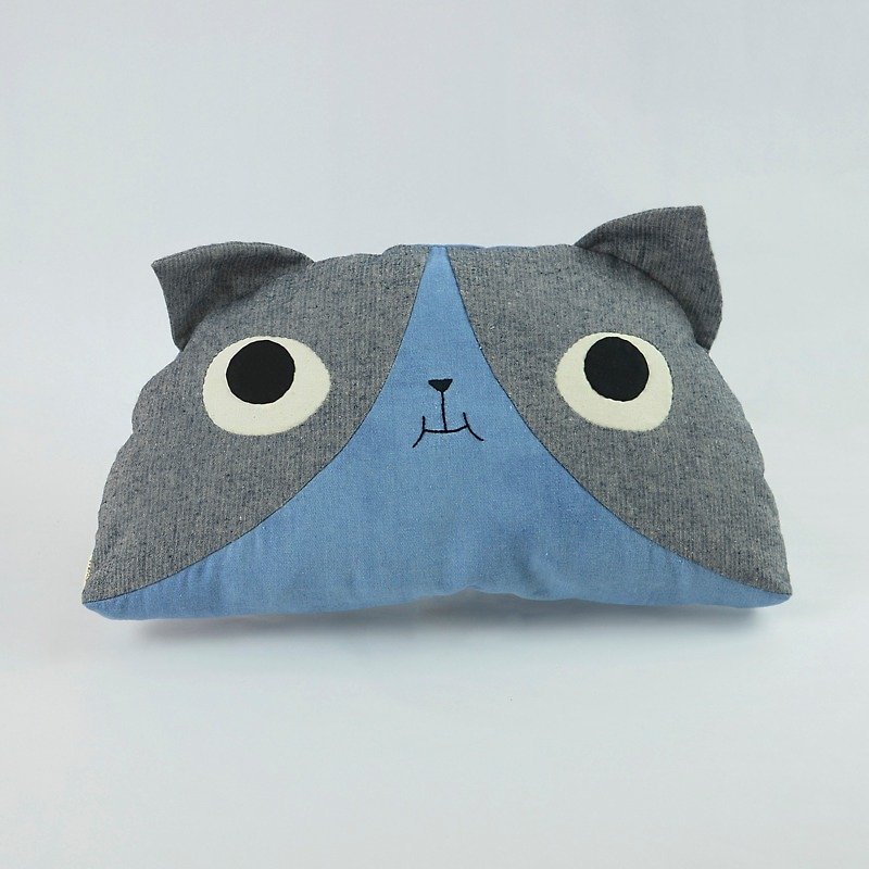 [Alley Cat series - Lightning] enough support pillow / home office Patchwork small pillow - หมอน - วัสดุอื่นๆ 