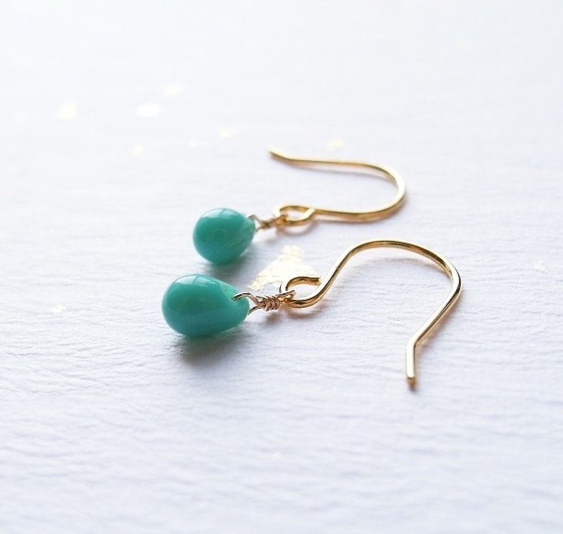 | Touch of moonlight | just wanted a simple drop earrings turquoise - ต่างหู - วัสดุอื่นๆ สีเขียว