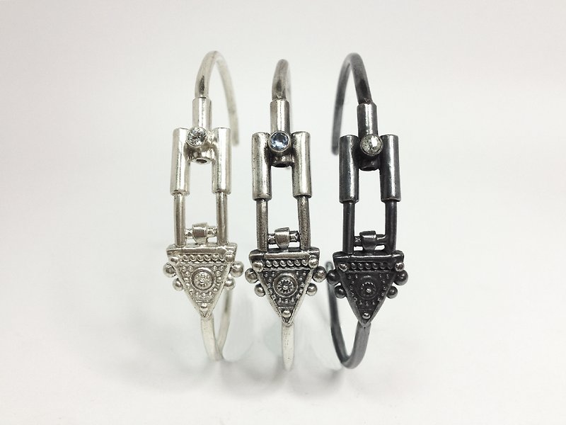 · Six fedora style silver bracelet | Fedora (snow silver / antique silver) - สร้อยข้อมือ - โลหะ สีเทา