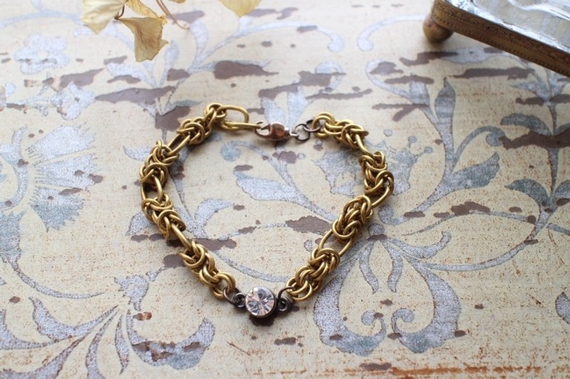 Renaissance --- Brass / diamond retro bracelet - Bracelets - Other Materials 