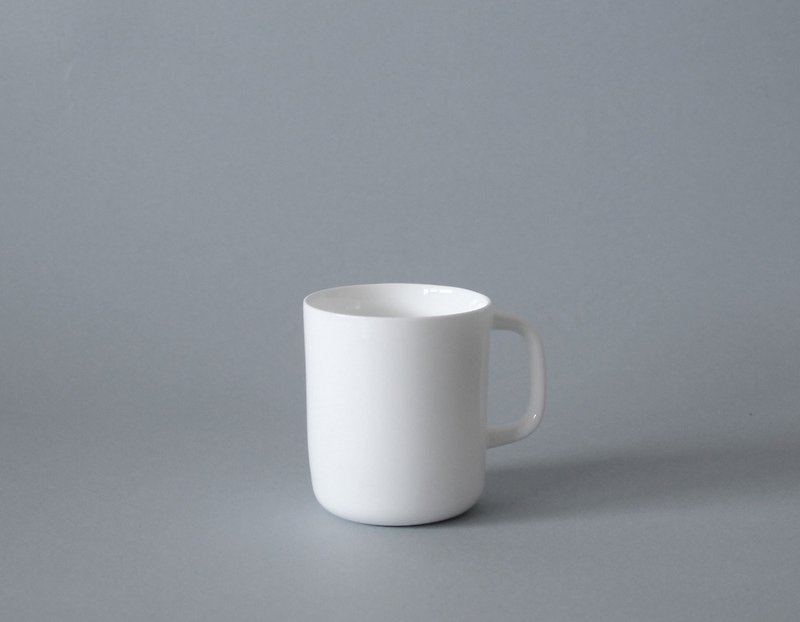Haraguchi Ceramic Garden - Caff Mug - 40% clearing - แก้วมัค/แก้วกาแฟ - วัสดุอื่นๆ ขาว