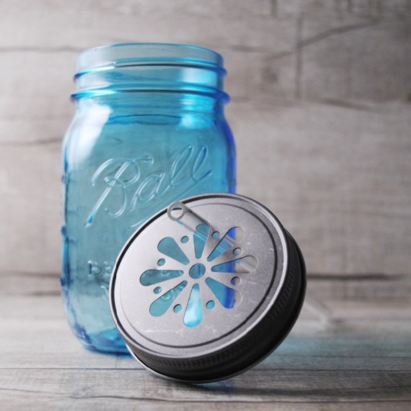 480cc 【MSA BLUE Blue 100th Anniversary Edition】 bronze metal cover engraved glass jar beverage bottle (send glass environmental straw) - แก้วมัค/แก้วกาแฟ - แก้ว สีน้ำเงิน