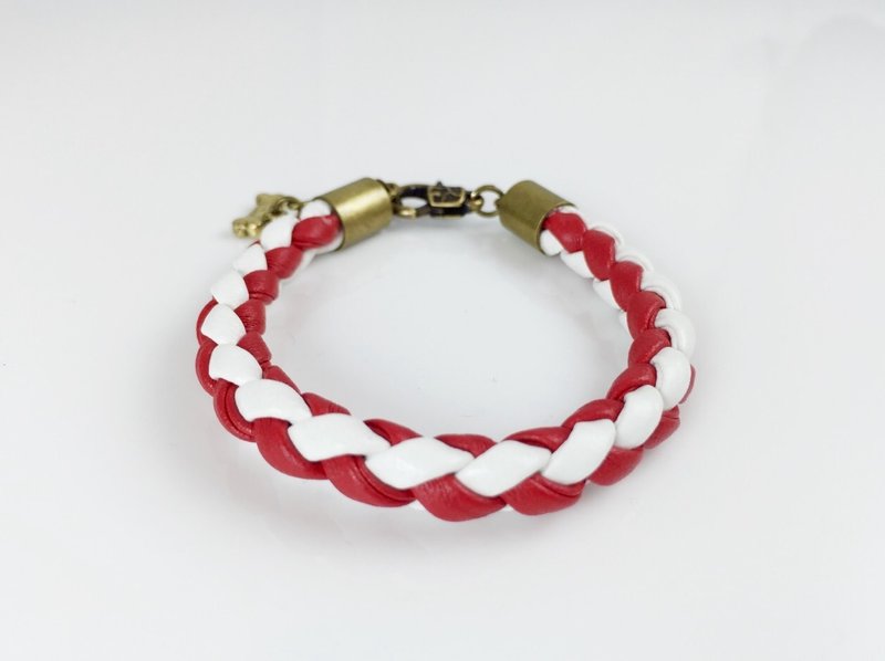 Red and white leather cord [x] - สร้อยข้อมือ - หนังแท้ สีแดง