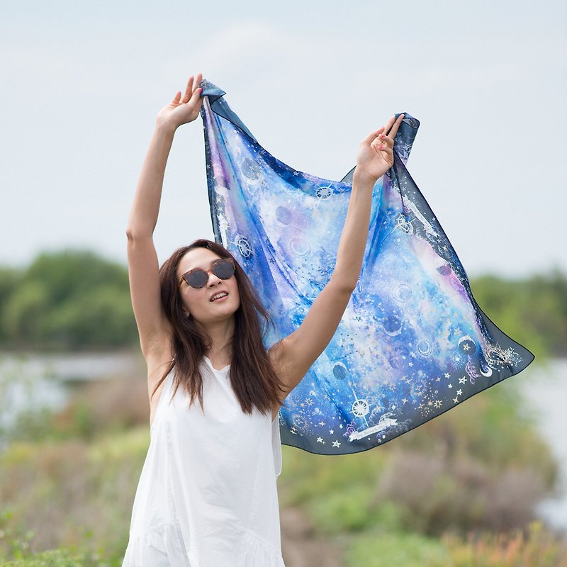 Play among the star - Space and Galaxy Scarf - Scarves - Other Materials Blue