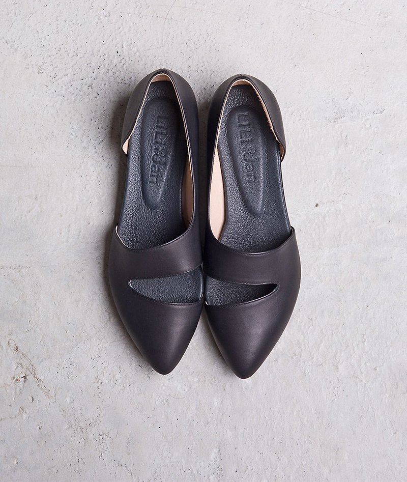 【非典型時尚】開岔個性低跟鞋_個性霧黑(僅餘25.5號) - 女款短靴 - 真皮 黑色