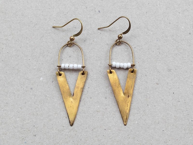 印地安弓箭黃銅耳環 - 14K包金耳針 / 夾式耳環 - 耳環/耳夾 - 其他金屬 金色