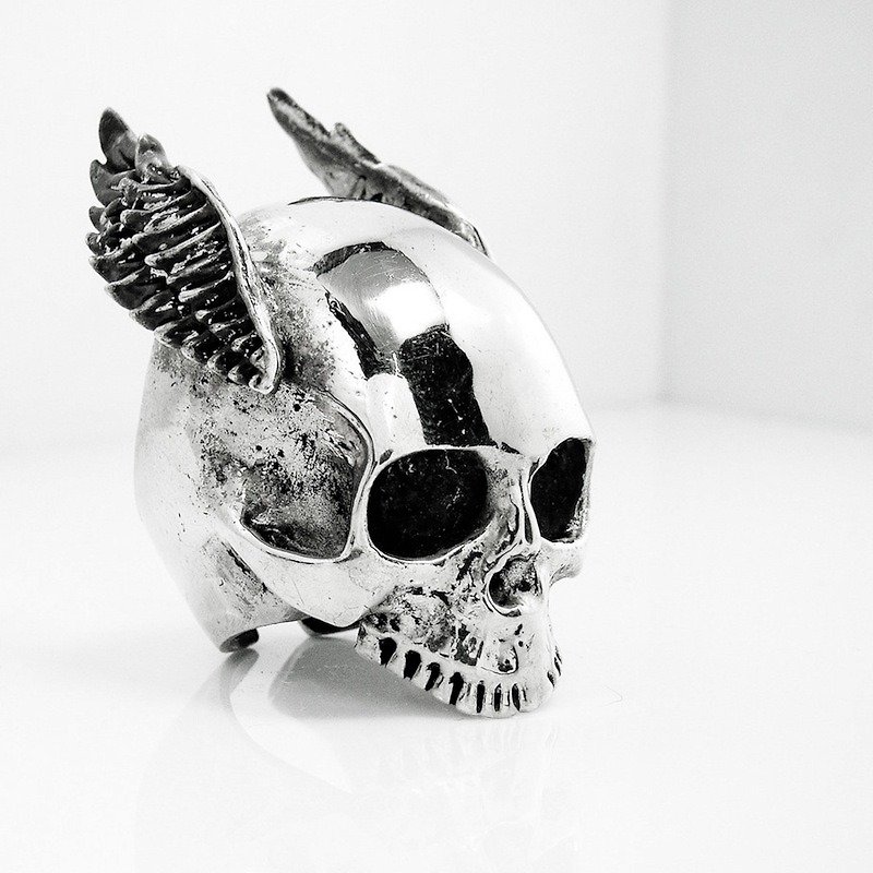 Skull wing ring in white bronze and oxidized antique color ,Rocker jewelry ,Skull jewelry,Biker jewelry - แหวนทั่วไป - โลหะ 
