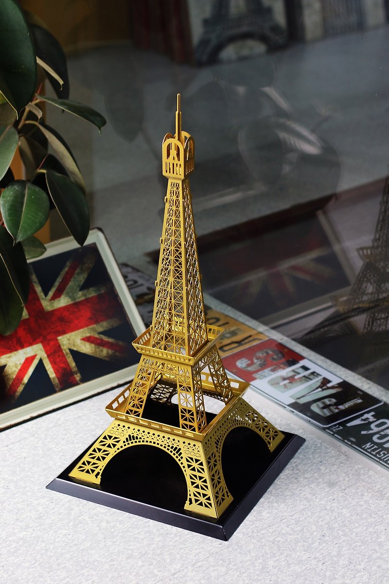 [OPUS Dongqi Metalworking] Metal building model/customized design of the Eiffel Tower in Paris, France - ของวางตกแต่ง - โลหะ สีทอง