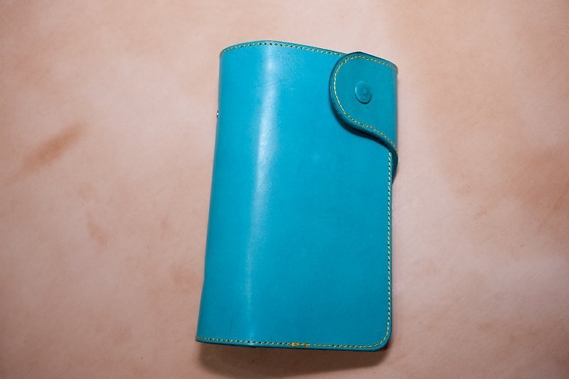 Dreamstation 皮革鞄研所，手工A6筆記本，植鞣革! - Notebooks & Journals - Genuine Leather 
