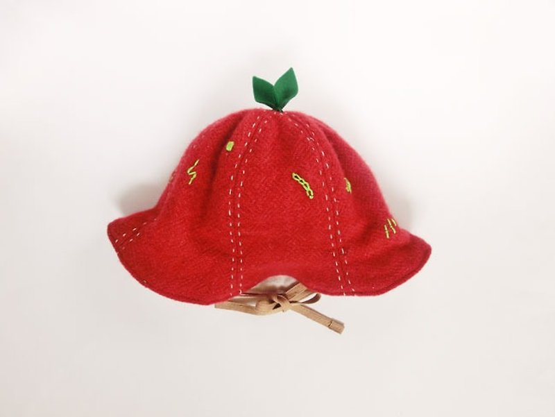 Grow Up! Wool Leaf Hat / Leaves & Nutrients (Red) - ผ้ากันเปื้อน - วัสดุอื่นๆ สีแดง