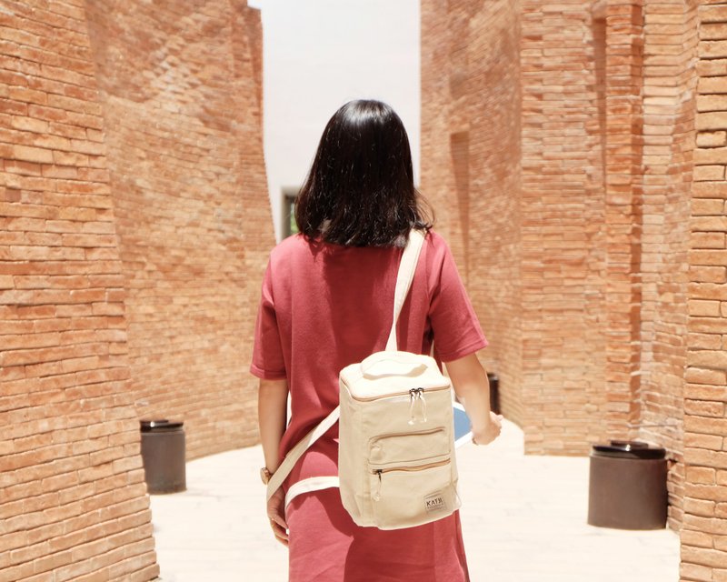 KATJI BUCKET BAG : White - กระเป๋าเป้สะพายหลัง - วัสดุอื่นๆ ขาว